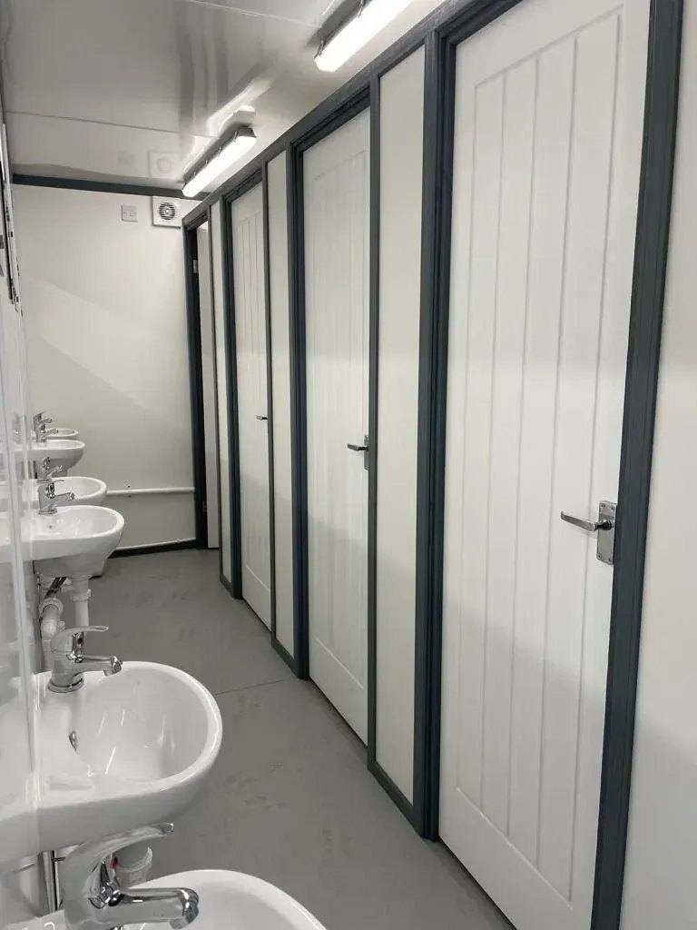 20ft Container Toilet Block – Refurbished, 2 Compartments
